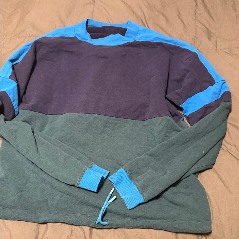 cotopaxi Colorblock Crewneck Sweatshirt in Blue, Navy & Dark Green